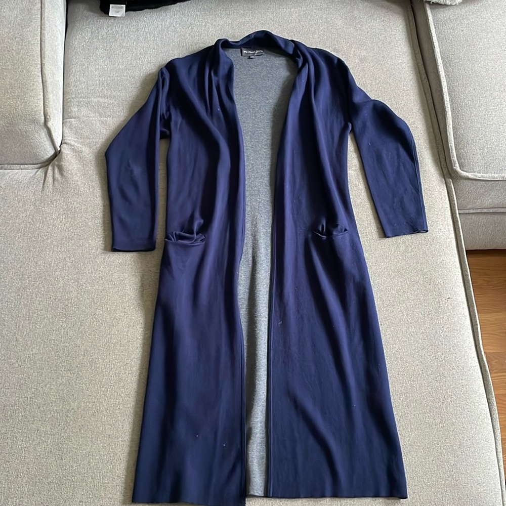 Long navy sweater with pockets